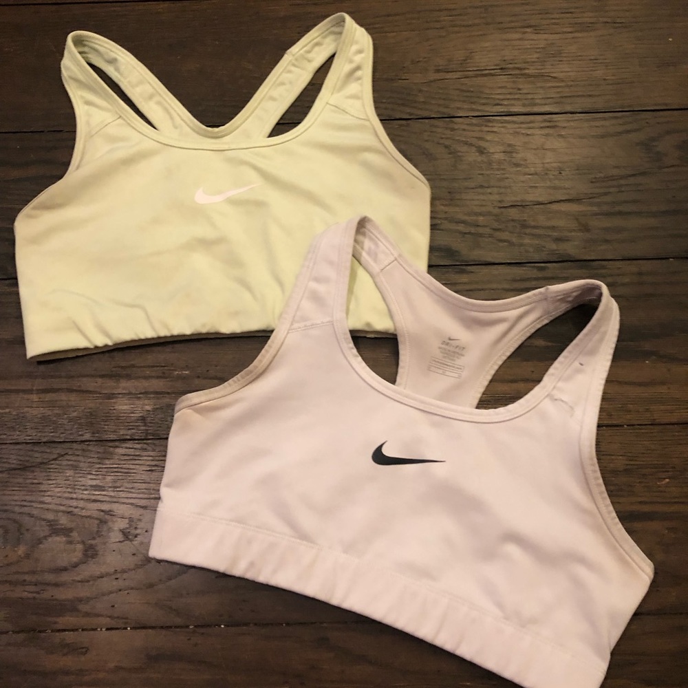 Nike sports bra bundle
